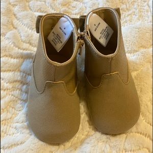 Janie and Jack booties size 2